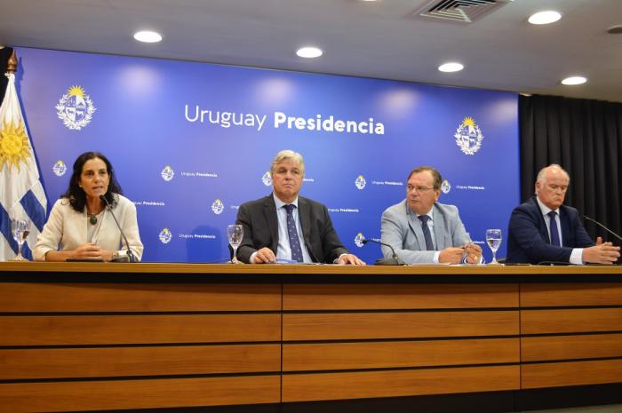 Azucena Arbeleche, Francisco Bustillo, José Luis Falero y Juan José Olaizola