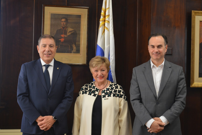 Gabriel Oddone, Kristalina Georgieva y Guillermo Tolosa