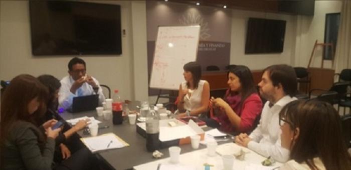 Equipo de Participación Público Privada con José Zárate Garay Equipo de Participación Público Privada con José Zárate Garay