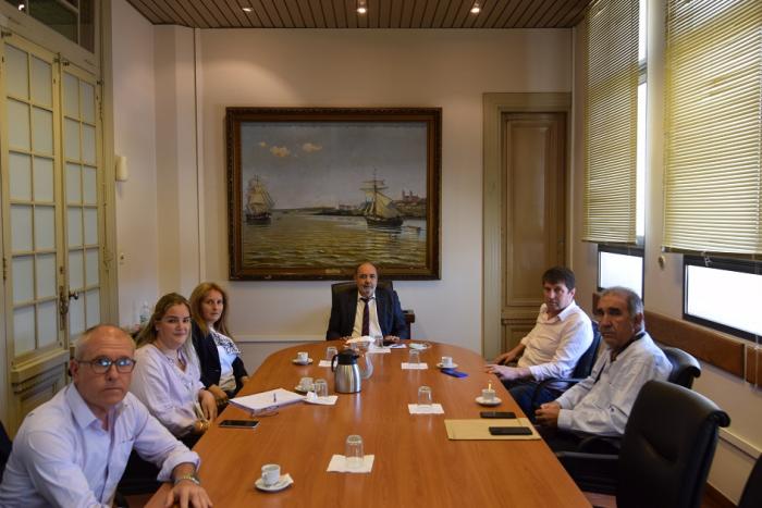 Director Nacional de Aduanas Jaime Borgiani y autoridades de Cámara Nacional de Comercio y Servicios Director Nacional de Aduanas Jaime Borgiani y autoridades de Cámara Nacional de Comercio y Servicios