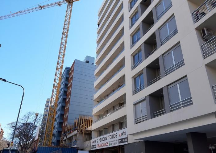 informe de proyectos presentados en el segundo trimestre del 2012 Edificio en construcción