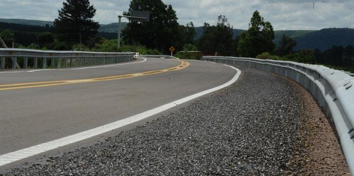 Ruta Nacional Curva a la izquierda de ruta nacional