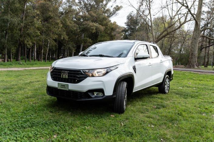 Fiat Strada Freedom 8