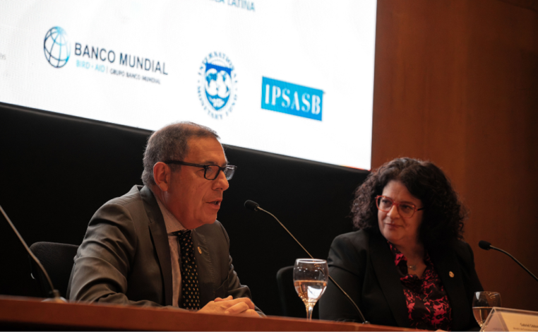 Gabriel Oddone y  Adriana Arosteguiberry