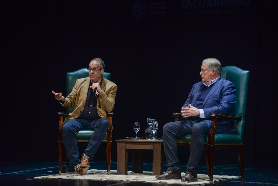 Ministro en presentación junto al intendente de Tacuarembó