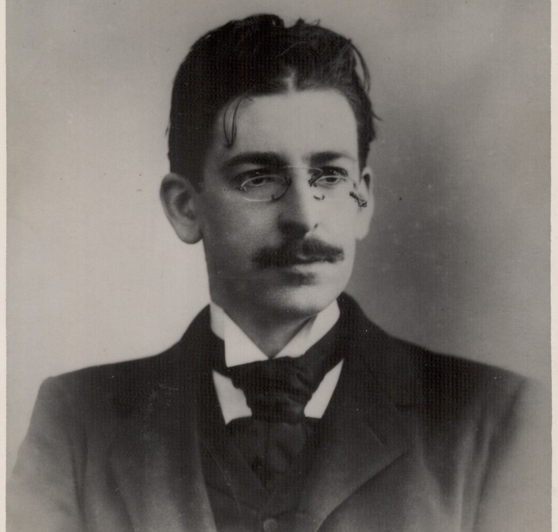 Foto José Enrique Rodó Foto José Enrique Rodó