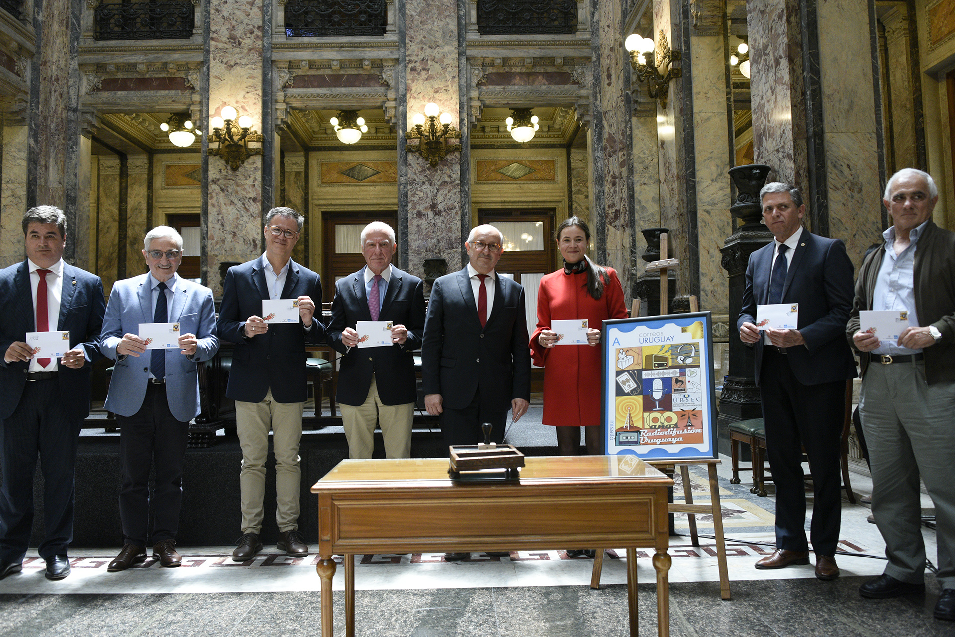 100 años de radio en Uruguay MEC