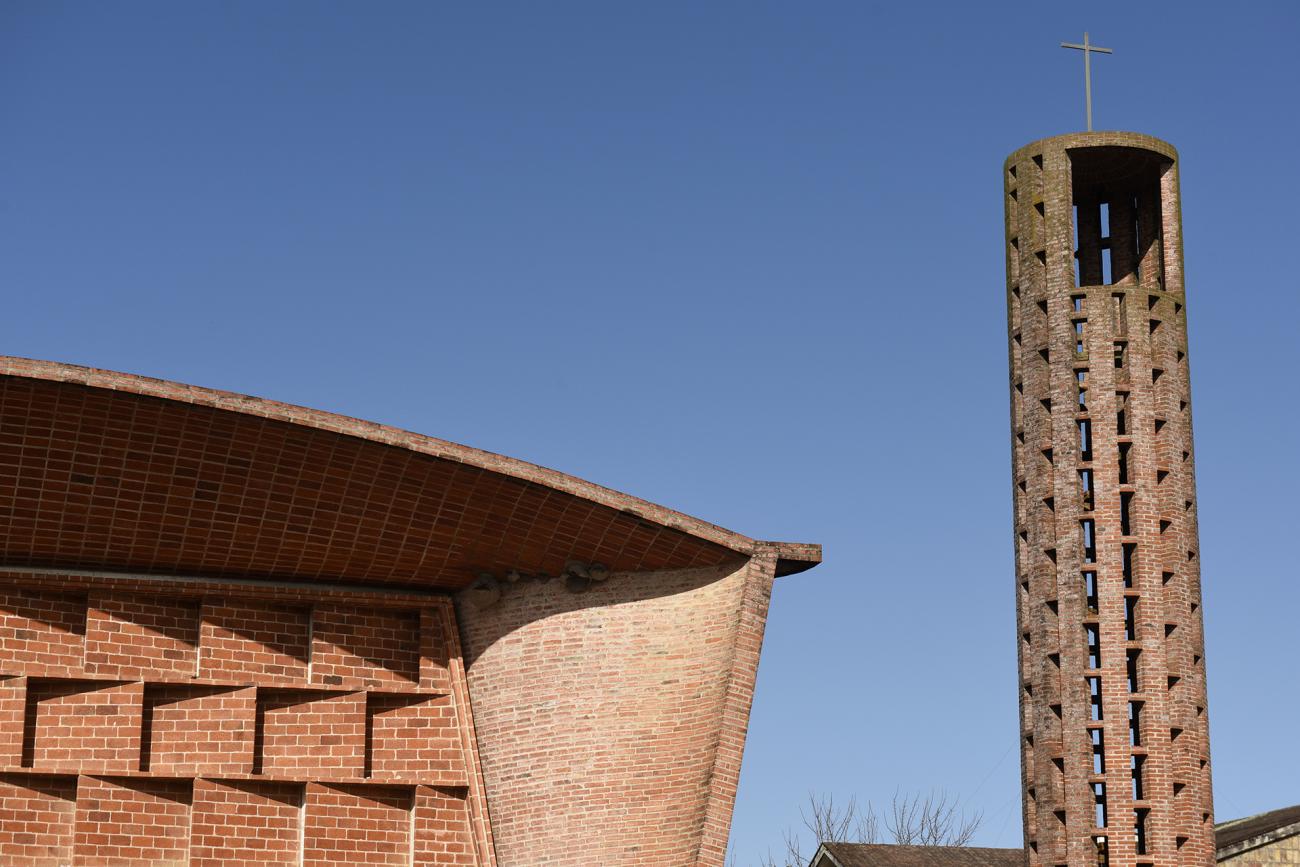 Iglesia Cristo Obrero y Nuestra Señora de Lourdes | Ministerio de Educación  y Cultura