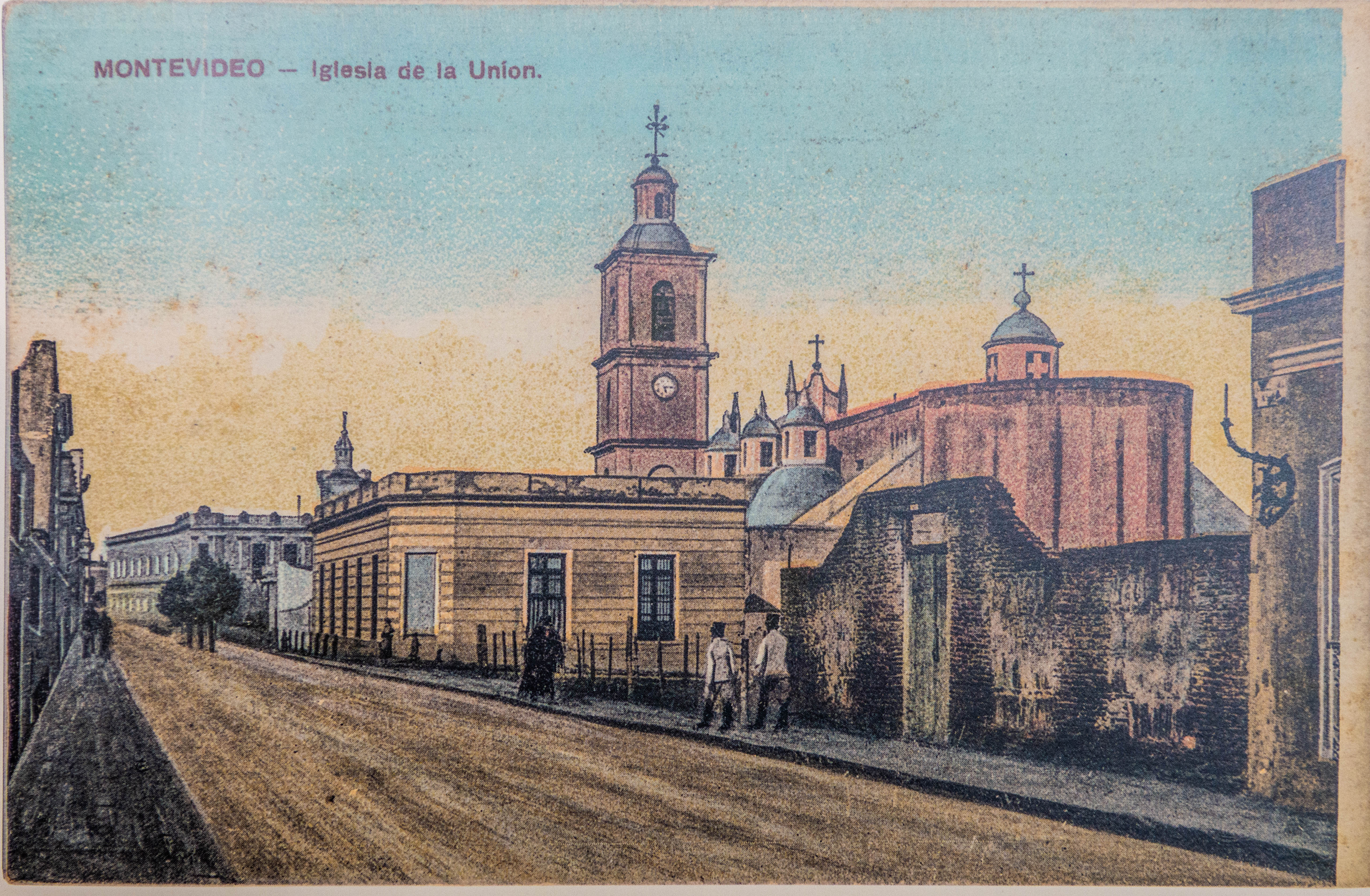 Iglesia de la Unión, y al fondo el edificio de la Universidad Mayor, hoy Hospital Pasteur