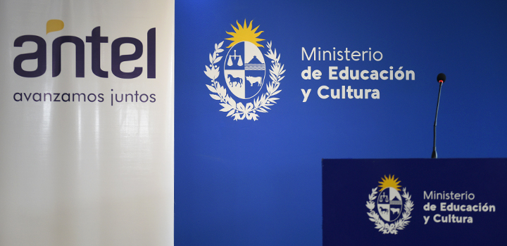 Banner de Antel y MEC