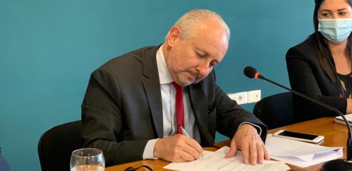Firma de Memorandum de Entedimiento CABBIO