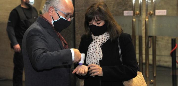 Ministro del MEC, Pablo da Silveira, tomando la temperatura a la subsecretaria, Ana Ribeiro