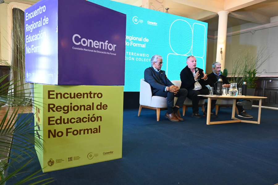 Mesa de autoridades