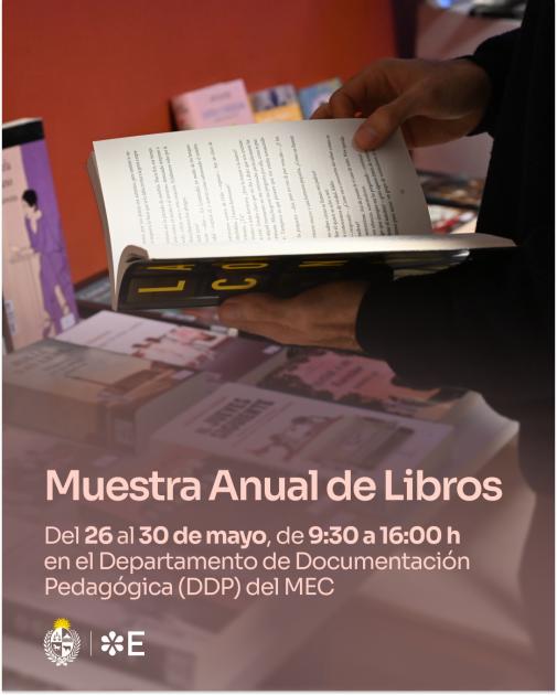 Plano detalle de un libro