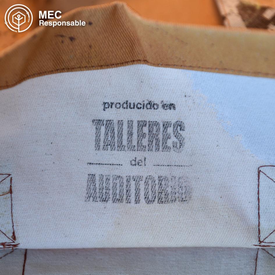 Bolsos realizados en los Talleres del Auditorio Marca en el bolso