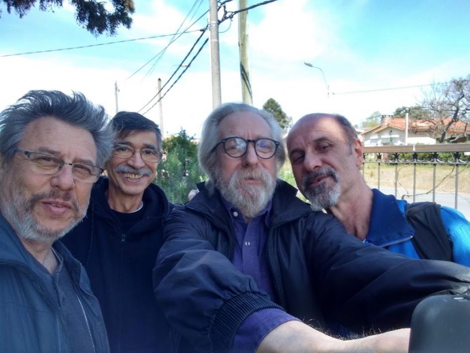 Parte del equipo de Grupo Uno: Luis Bravo, Agamenón Castrillón, Gustavo Wojciechowski y Héctor Bardanca Parte del equipo de Grupo Uno: Luis Bravo, Agamenón Castrillón, Gustavo Wojciechowski y Héctor Bard