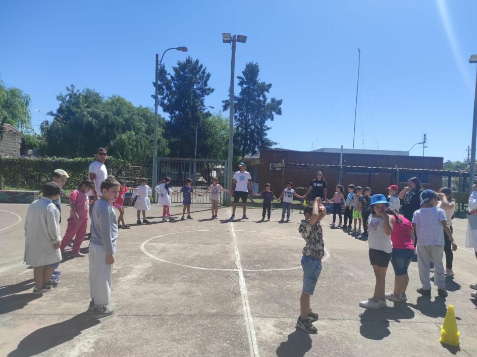 Niños y niñas del Cerro celebraron el cierre de actividades de este año