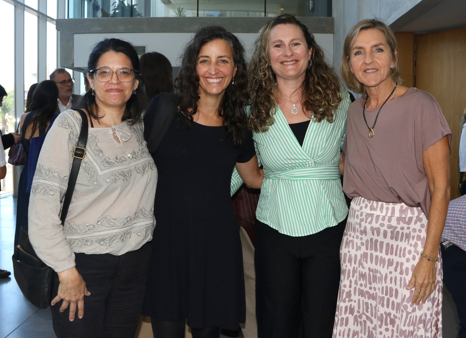Mariana Cosse (IIBCE), Viviana Mezzetta (U+I), Silvana Ravía (Senci) y Cecilia Scorza (IIBCE)