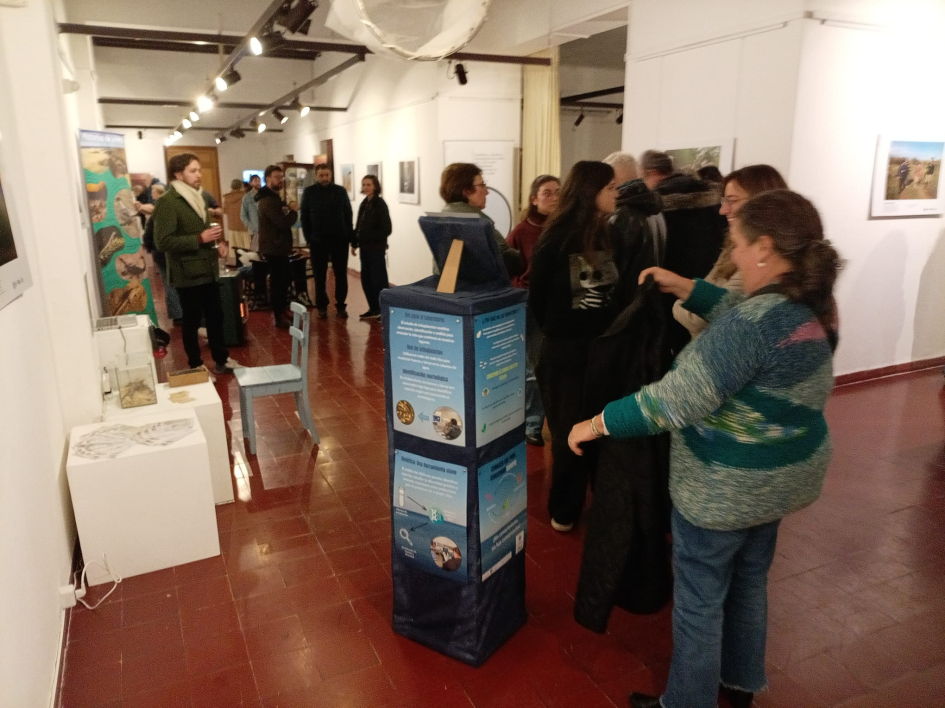 Público asistente durante la inauguración de «Ciencia que siembra» en el Museo de San José Público asistente durante la inauguración de «Ciencia que siembra» en el Museo de San José
