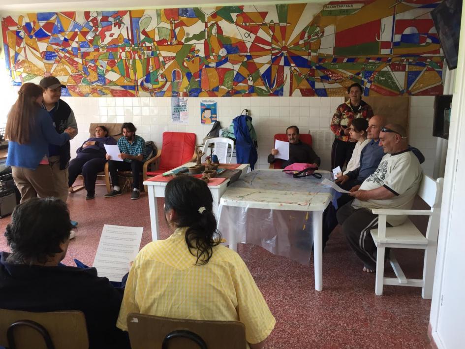 Personas participando del taller