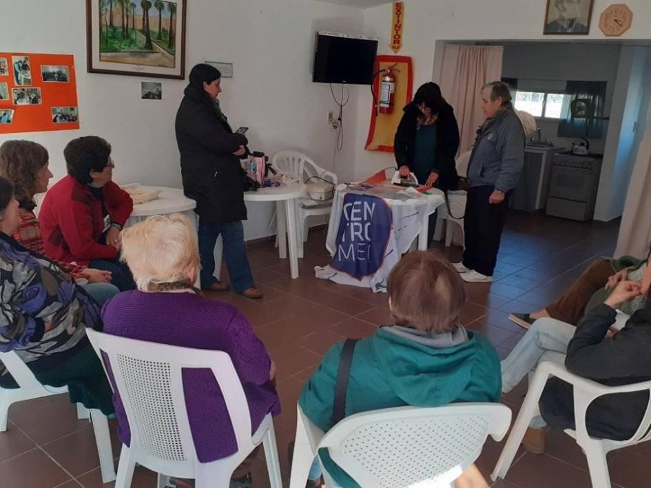 Participantes del taller Personas participando del taller