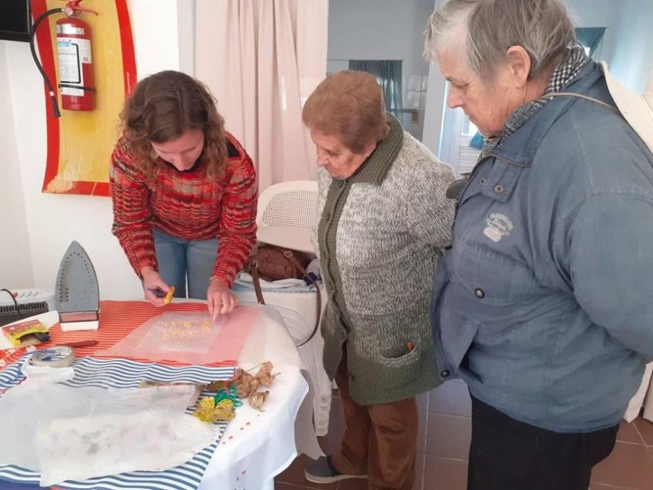 Participantes del taller Personas participando del taller