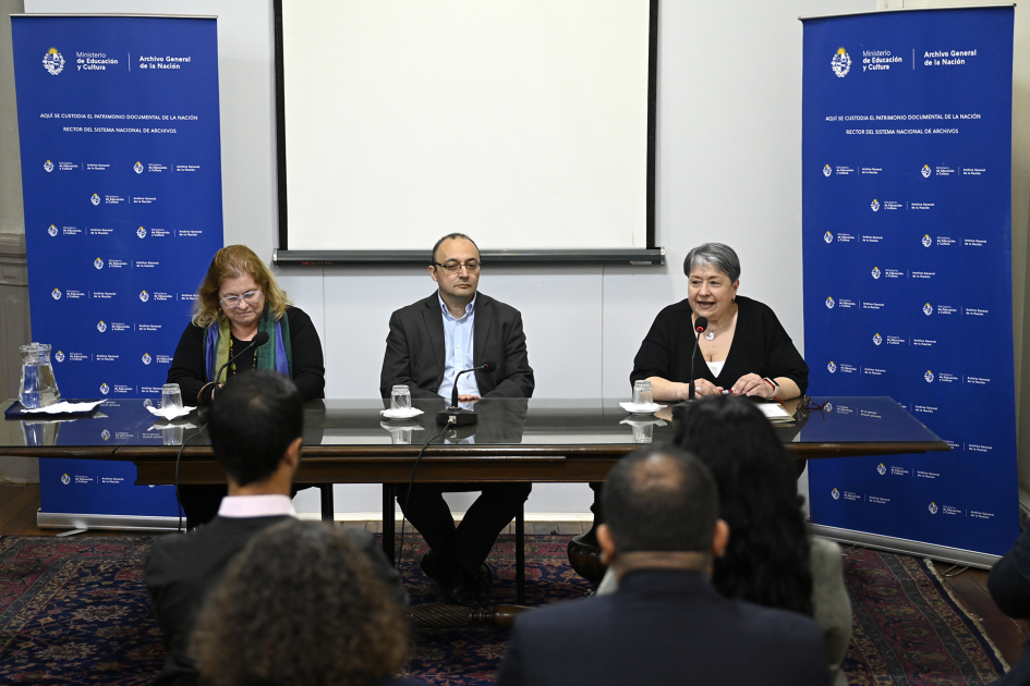 Gabriela Fachola, Carlos Varela y Alejandra Villar.