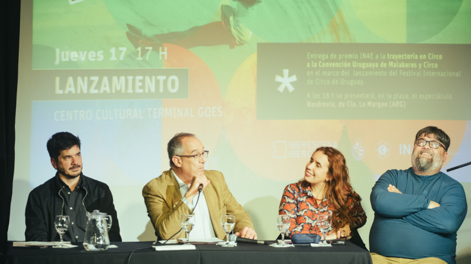 Lanzamiento FIC. Entrega Premio INAE 2026 a la trayectoria en Circo. Fotografía Reinaldo Altamirano. Lanzamiento FIC. Entrega Premio INAE 2026 a la trayectoria en Circo. Fotografía Reinaldo Altamirano.