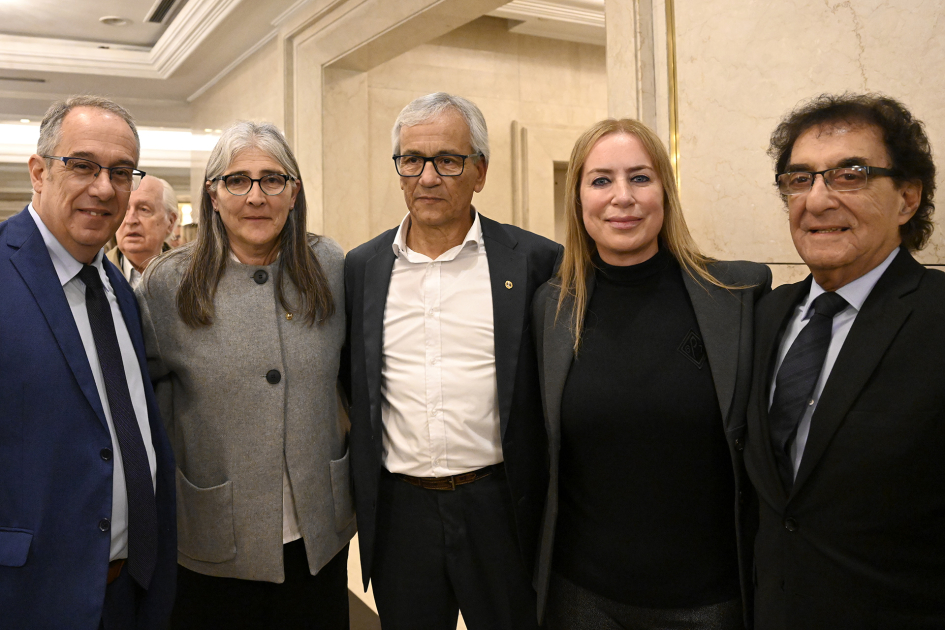 Ministro Mahía con autoridades nacionales y referentes de ADM