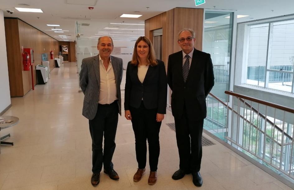 Fontdevila, Ackermann y Umpiérrez en la nueva sede del AGN de Argentina Dos imágenes adjuntas: Fontdevila, Ackermann y Umpiérrez en la nueva sede del AGN de Argentina