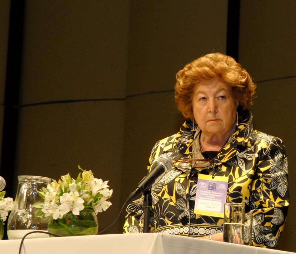 Imagen de la doctora Antonia Heredia Herrera, conferencista magistral del VIII CAM.
