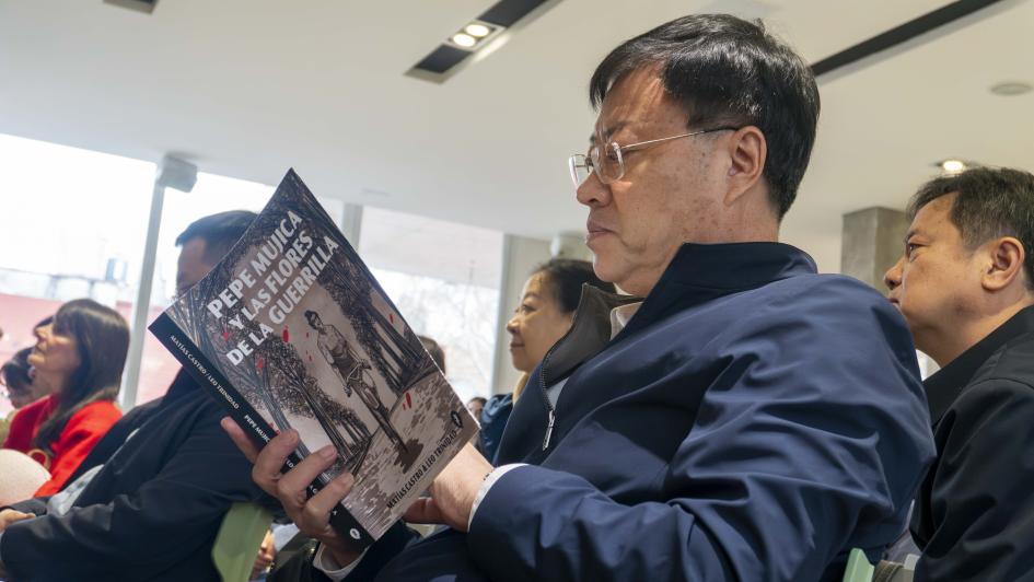 China - Uruguay: encuentro editorial para el intercambio cultural y comercial