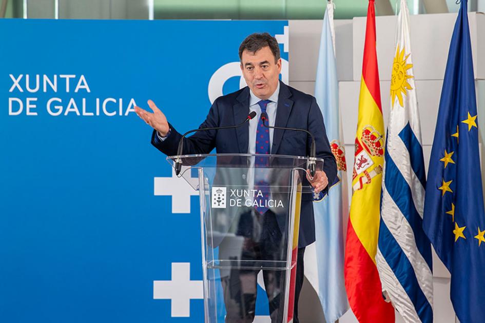 Conselleiro de Cultura, Educación, FP e Universidades, Román Rodríguez. Persona hablando.