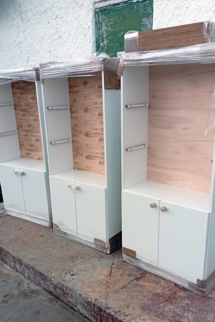 Bibliotecas presentadas Muebles exhibidos
