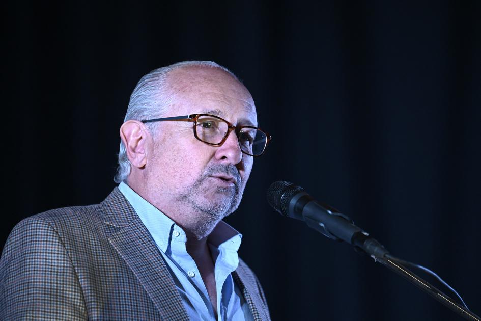 El ministro Pablo da Silveira durante la designación del CCN Rosario.
