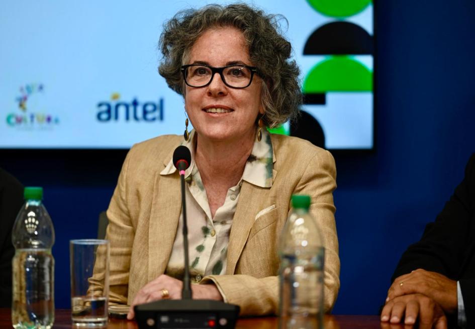 Mariana Wainstein destacó en la declaración un camino a la eficiencia de las actividades culturales Persona hablando al público