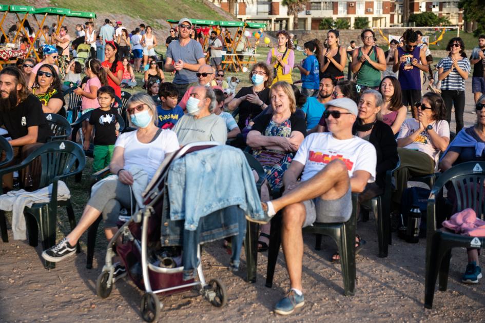 Actuación del Coro de Urbano Sur en Tablado de Carnavalé Actuación del Coro de Urbano Sur en Tablado de Carnavalé