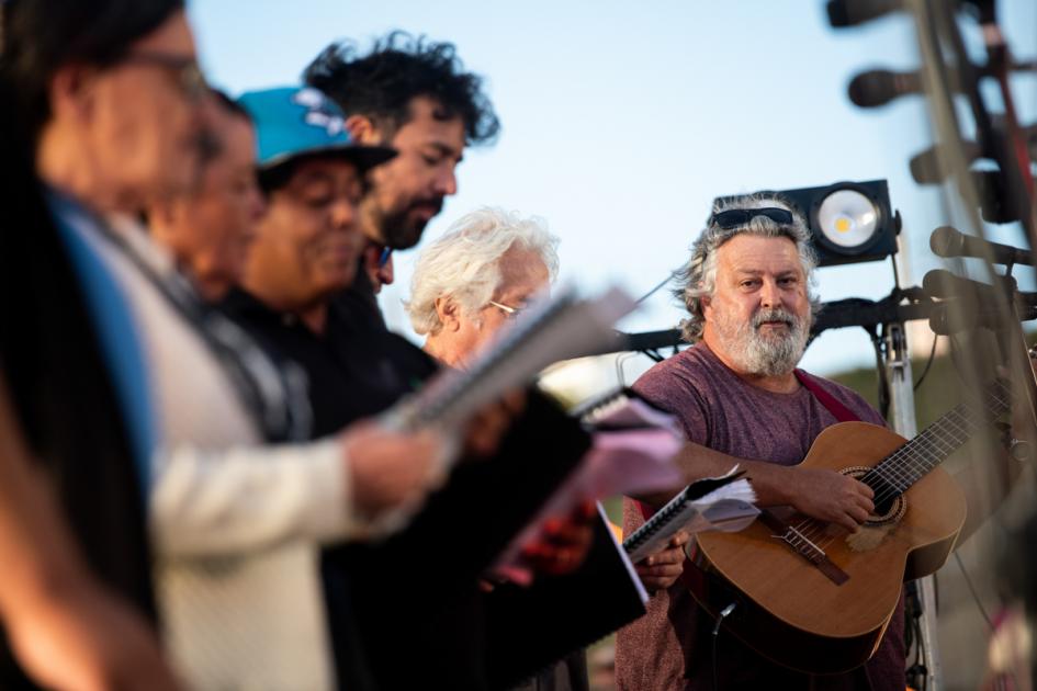 Actuación del Coro de Urbano Sur en Tablado de Carnavalé