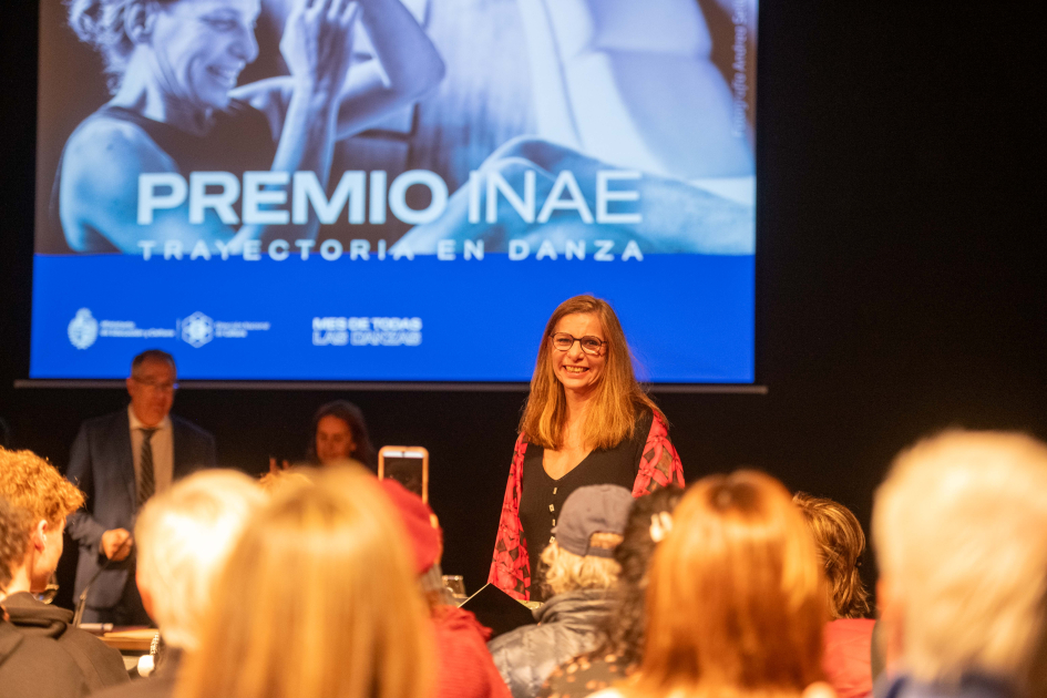 Carolina Besuievsky fue reconocida con el Premio a la Trayectoria en Danza