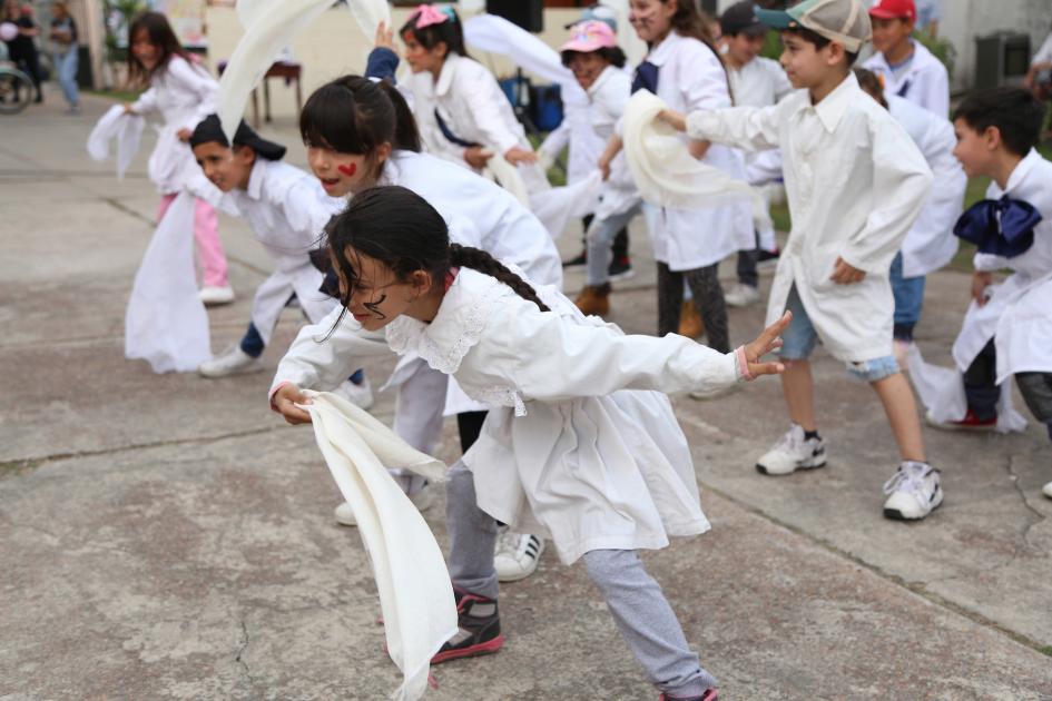 BAILAR LA PRIMAVERA - Urbano Norte