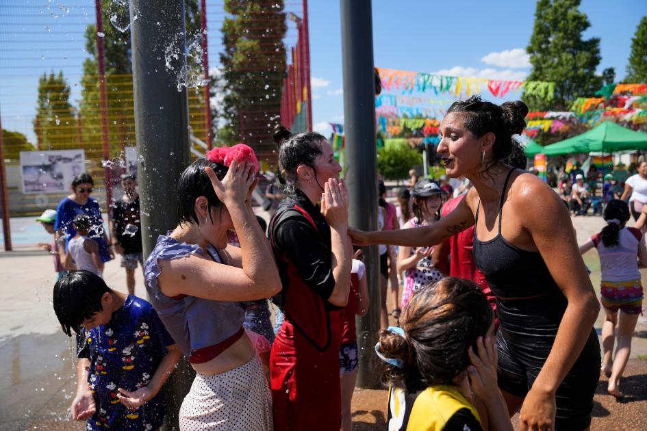 Urbano Norte celebra el cierre de año en Plaza Casavalle Urbano Norte celebra el cierre de año en Plaza Casavalle