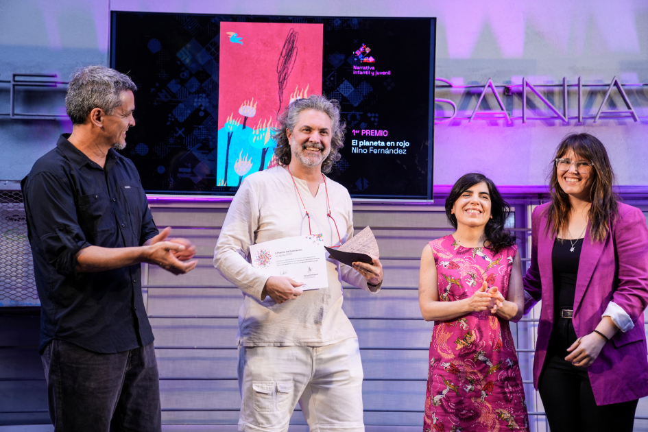 Nino Fernández, 1er. Premio de Ilustración en la categoría Narrativa Infantil y Juvenil Nino Fernández, 1er. Premio de Ilustración en la categoría Narrativa Infantil y Juvenil