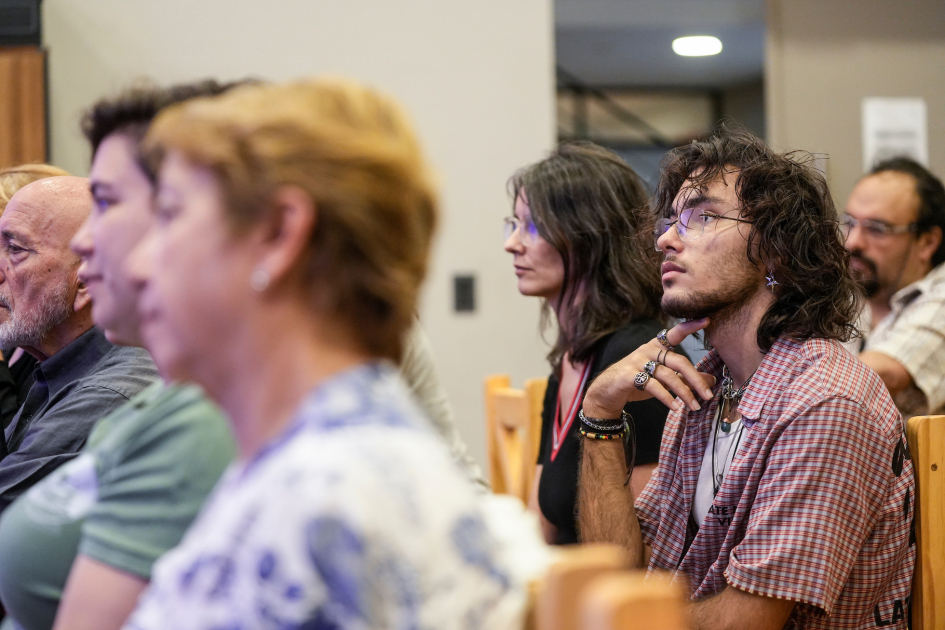 Iván Corral recibió el Reconocimiento a la Gestión Escénica Iberoamericana “Guillermo Heras” Iván Corral recibió el Reconocimiento a la Gestión Escénica Iberoamericana “Guillermo Heras”