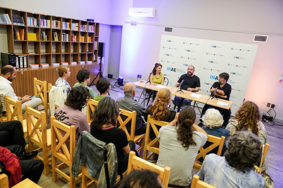 Iván Corral recibió el Reconocimiento a la Gestión Escénica Iberoamericana “Guillermo Heras” Iván Corral recibió el Reconocimiento a la Gestión Escénica Iberoamericana “Guillermo Heras”
