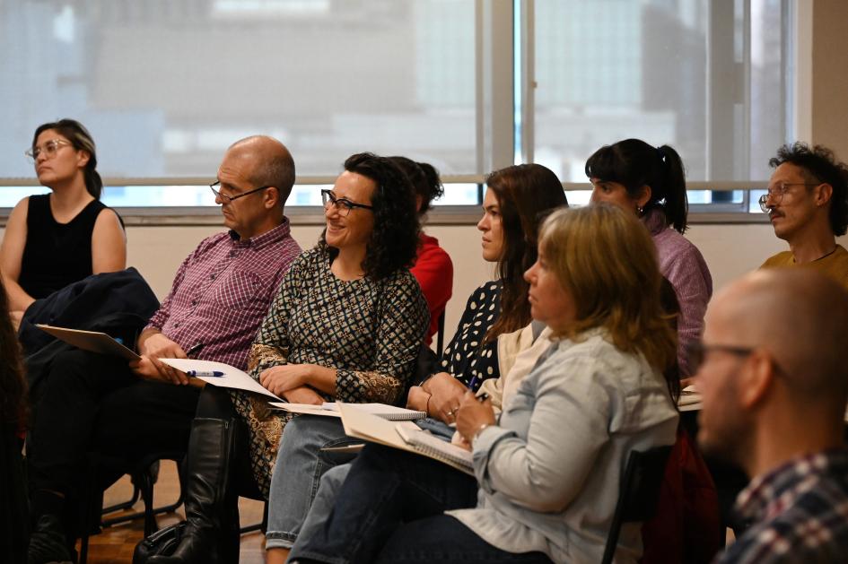 Finaliza curso de evaluadores de texto