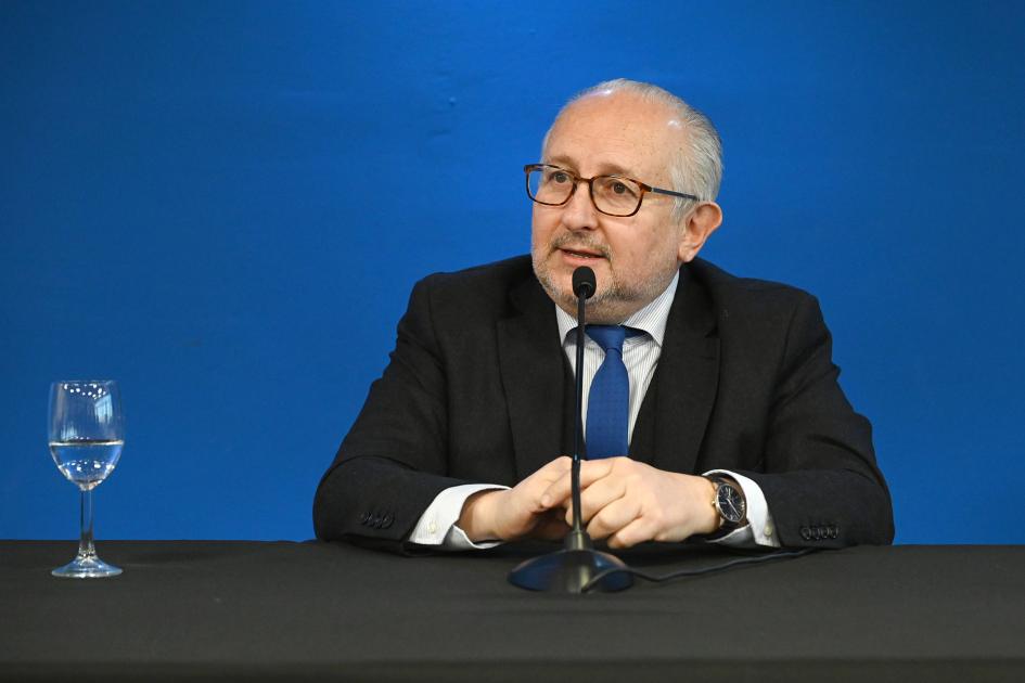 Pablo da Silveira durante la toma de posesión de Carlos Muñoz como director de Secan.