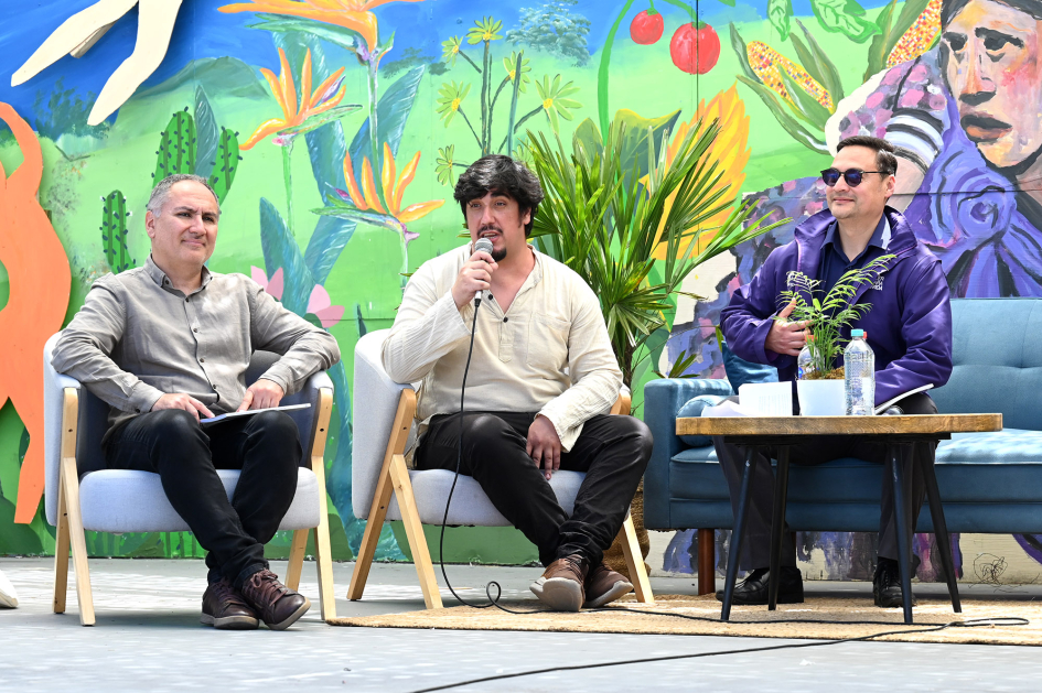 Exposición de la publicación "Las máscaras que habito"