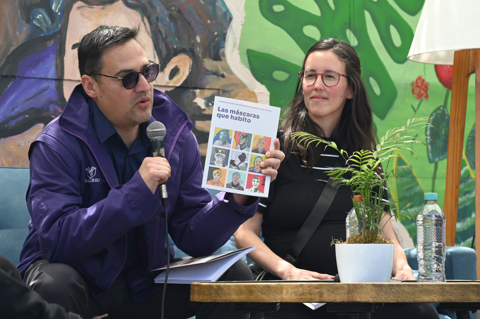 Exposición de la publicación "Las máscaras que habito"