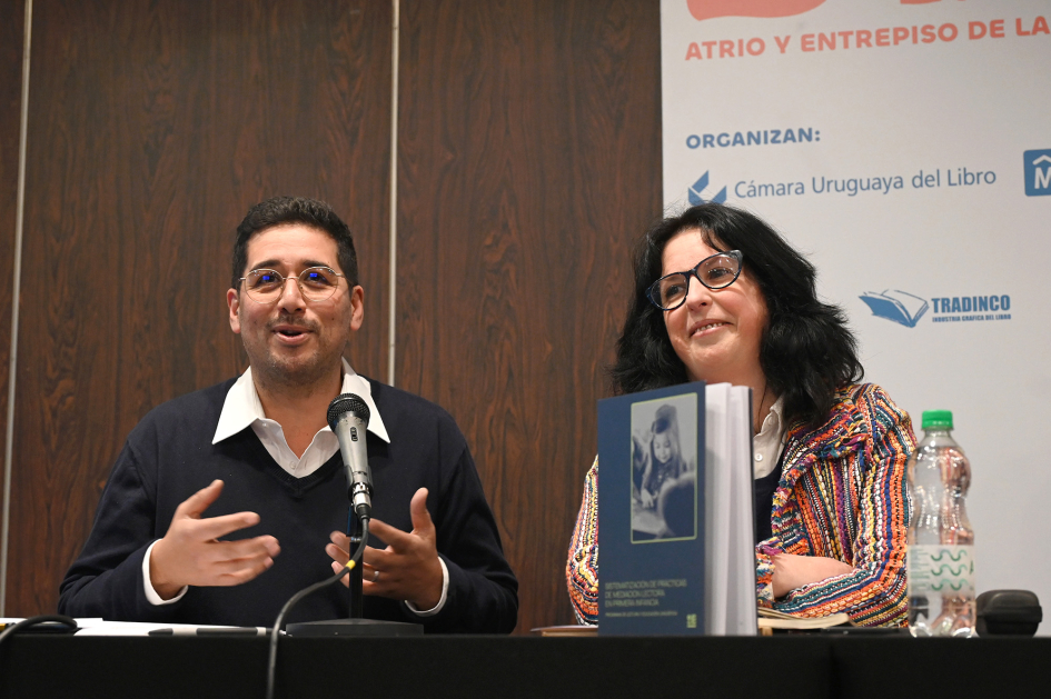 Manuel Barrios y Leticia Riolfo, autores de la publicación