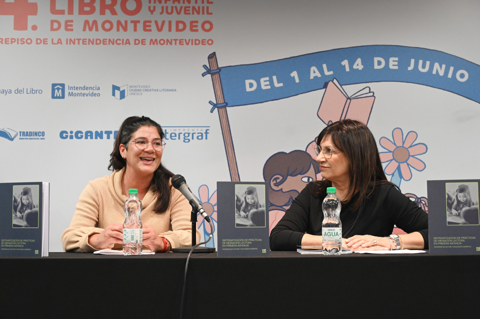 Blanca Rodríguez, senadora de la República y Gabriela Olascuaga, maestra de Educación Inicial